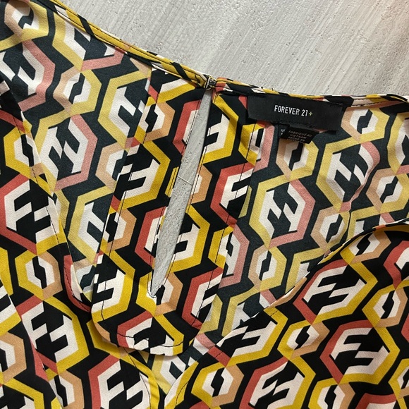 Retro Print Front Tie Blouse - 3X - Picture 2 of 3